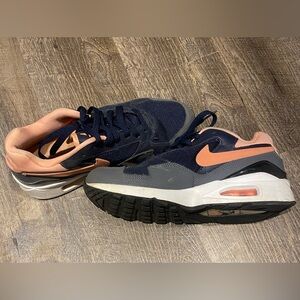 Nike Air Max - excellent used condition